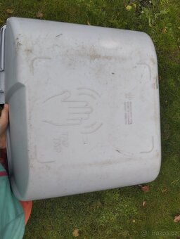 Kočičí záchod - 7