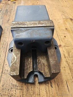 Strojní svěrák nový - 7