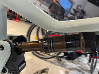 Prodám horské kolo Focus JAM 6.8 (2020/2021) XL - 7