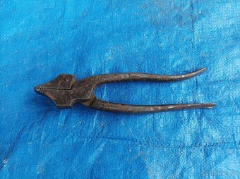 Staré kleště, značené - 7