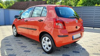 Toyota Yaris 1,0i - 51kw. HEZKÝ STAV - 1 MAJITEL. EURO 4 - 7