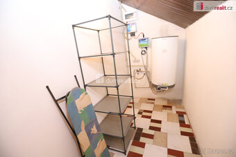 Krásný slunný útulný byt 1+1 v prvním patře cihlové vily v K - 7