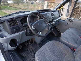 FORD TRANSIT 2,2 tdci 9míst - 7