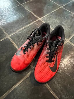 Turfy Nike Hypervenom X+černé~vel.40+cervene 40,5 - 7