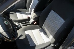 Škoda Octavia com 2.0TDi//103kW, r. 12/2011. Serv.kniha - 7