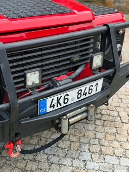 Land Rover Defender - 7