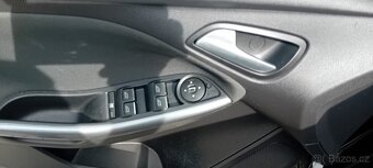 Ford Focus kombi 1,6  110kw - 7