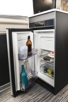 Obytná dodávka McLOUIS MENFYS 4 nová skladem - 7