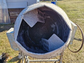 Stavební míchačka 380V,MEZ Mohelnice cena dohodou - 7