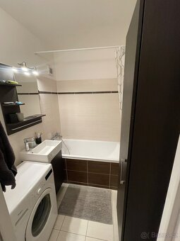 Pronájem průchozího pokoje - Brno - 7