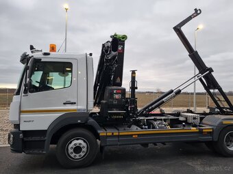 NOVÝ NEJETÝ MERCEDES ATEGO 1627 NOSIČ KONTEJNERU + RUKA HIAB - 7