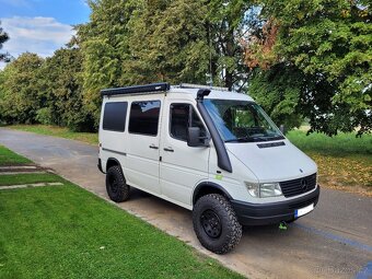 Mercedes Sprinter 4x4 5x130 235/85/16 - 7
