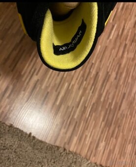 Air Jordan 4 Thunder Black - 7