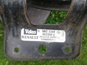 drobnosti z vozidla renault Twingo - 7