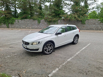 Volvo V60 CC, D4 - 140 kW, ODPOČET DPH - 7