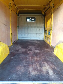 Peugeot boxer 30.10.2015 bez močoviny najeto pouze 140000km - 7