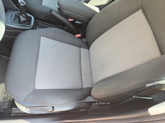 VW Polo 1.2 44kW, po 1. maj., CZ, nehavarované - 7