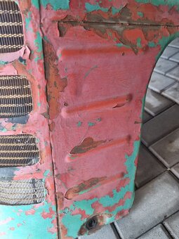 Kapota zetor - 7