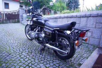 Honda GoldWing GL 1000 - 7