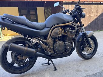Suzuki bandit - 7