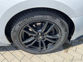 Ford Mustang - 7