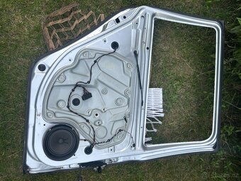 Zadní dveře Škoda Octavia 2 Combi LA7W - 7
