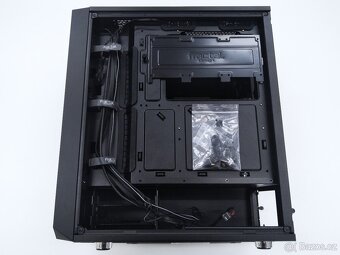 Fractal Design Meshify C Dark Tempered Glass rozbaleno - 7