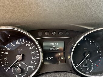 Mercedes - Benz R 320 4 matic - 7