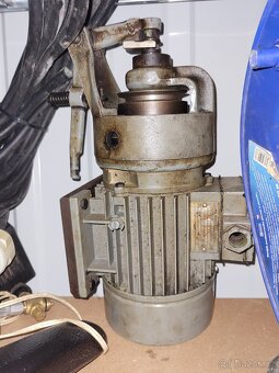 Průmyslový šici  stroj Minerva - 7