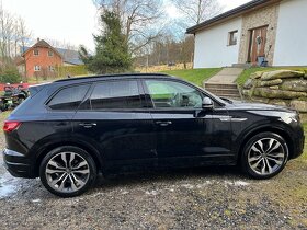 TOUAREG 3,0tdi R-Line 210kw,Black Style FULL - 7