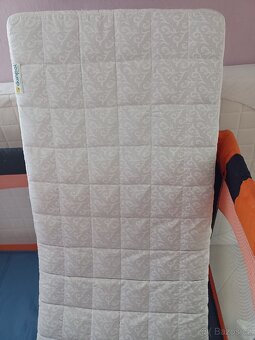 Cestovní postýlka, včetně kvalitní matrace. - 7