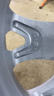 Mercedes-benz kola R18 5x112 - 7