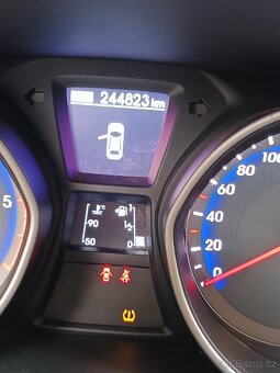 HYUNDAI i30 1.6 CRDi-2017 - 7