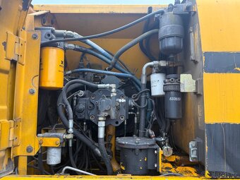 Otočný bagr JCB 160 W - 7