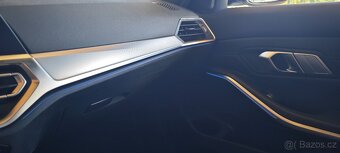 BMW 330e xDrive M Sport 4x4 - 7