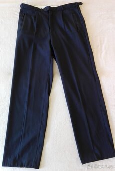 Pánský oblek černý s jemnými proužky - 7