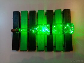 Dřevěná svítící dekorace na stěnu - 7