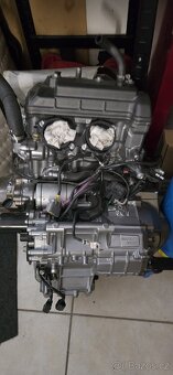 Motor Honda afrika twin 1100 najeto 800 km - 7
