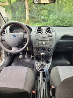 Ford Fiesta - 7