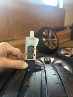 ALU Kola ŠKODA 5x112 R18 CASSIOPEIA Letní Pneu 235/45/18 - 7