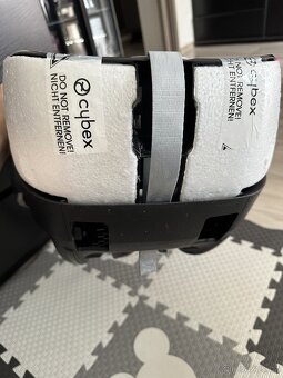 Autosedačka Cybex Cloud Z i-size Soho Grey 0-13kg - 7
