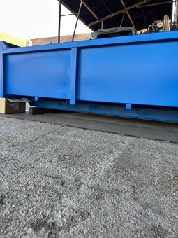 AVIA hákový kontejner na suť, šrot, stavební materiál - 7