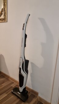 Aku tyčový vysavač Samsung - 7