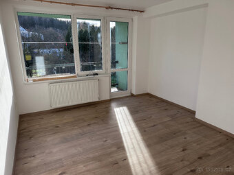 PRONÁJEM BYTU 3+kk s lodžií 4m2 - 7