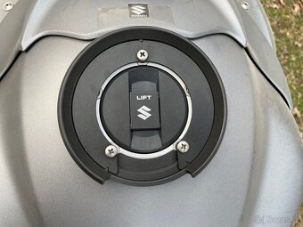 Suzuki GSX-S1000 - 7