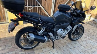 Yamaha FZ1 Fazer - 7