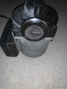 Oběhové čerpadlo Grundfoss UPS 25-70 130 - 7