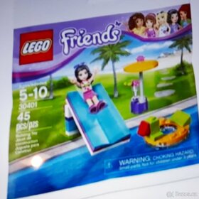 Lego Juniors Mia a kufřík na farmu - 7