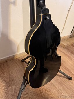Baskytara Cherrystone (kopie Höfner 500/1) - 7