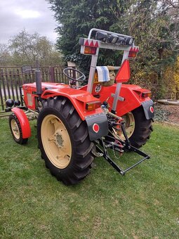 Traktor Zetor - 7